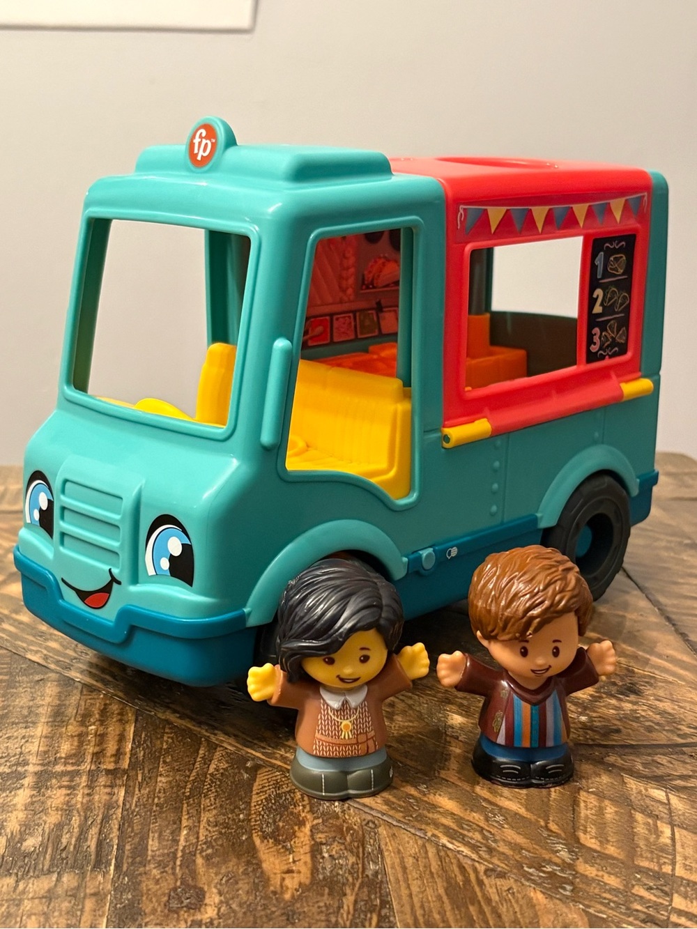 Little People Serve It Up Food Truck with 2 Figures